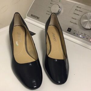 J. RENEE kitten heeled shoes